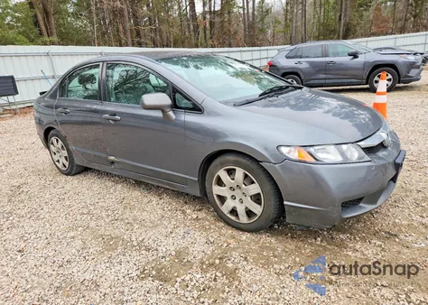 2010 Honda Civic Lx z USA, uszkodzony, nr VIN 2HGFA1F55AH561602